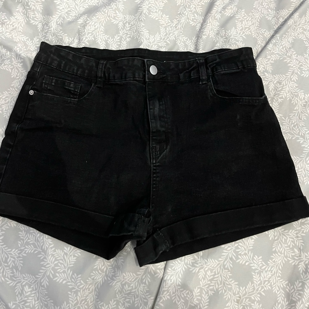 Mid Waist Ripped Detail Cuffed Denim Shorts